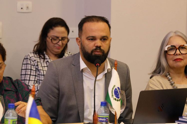 Foz do Iguaçu sedia encontro sobre tecnologia do Conselho de Secretários de Educação