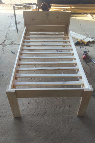 Camas, livros e cartas: estudantes da rede estadual se mobilizam para ajudar o RS