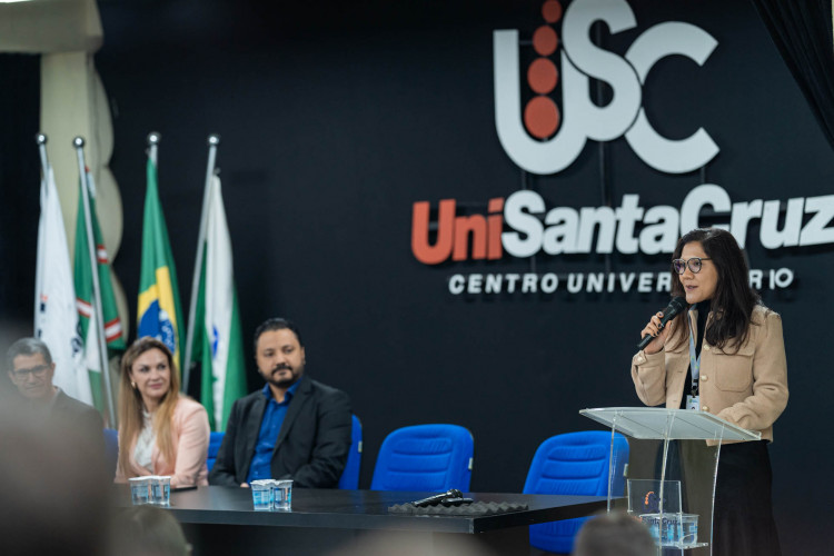 Professores que participaram do Ganhando o Mundo debatem experiência internacional