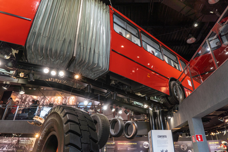 Antes da 1ª habilitação: Alunos da rede estadual têm uma aula de conscientização no trânsito