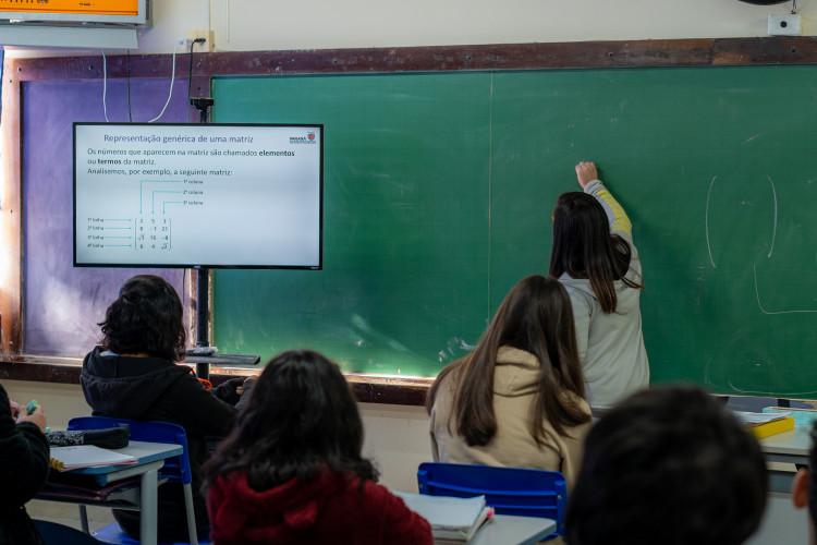 97% dos professores da rede estadual de ensino comparecem ao trabalho nesta quarta-feira
