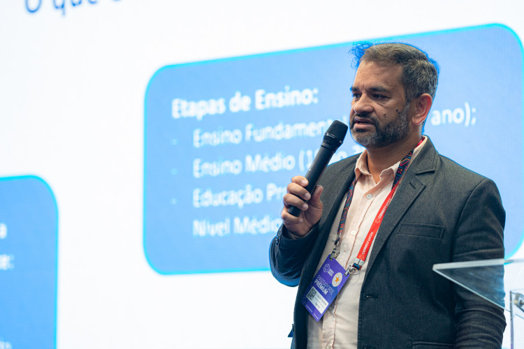 Tecnologias voltadas à aprendizagem levam 15 mil pessoas ao estande da Educação no Connect Week