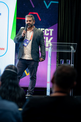 Tecnologias voltadas à aprendizagem levam 15 mil pessoas ao estande da Educação no Connect Week