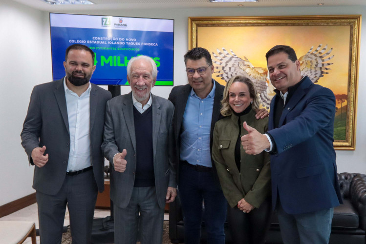 O governador em exercício Darci Piana e o secretario de Educação Roni Miranda, anunciam nesta terça-feira (02) a construção do novo Colégio Estadual Iolando Taques Fonseca