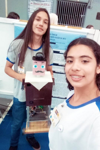 200 alunos da rede estadual com altas habilidades apresentam projetos em Foz do Iguaçu
