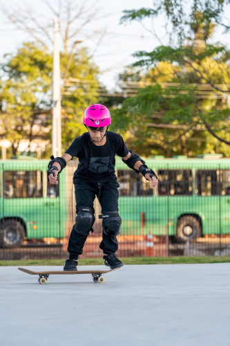 Olimpíadas: alunos da rede estadual entregam cartas de apoio a skatistas que vão a Paris