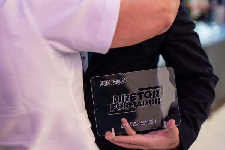 Educação promove encontro para capacitar diretores da rede e gestores dos Núcleos Regionais de Educação (NREs) de todo o Estado