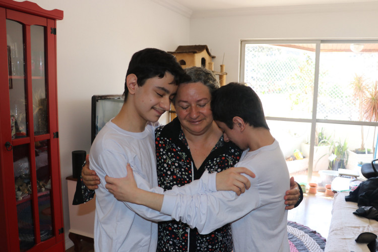 Estado oferece merenda em casa para 800 alunos que não podem ir à escola