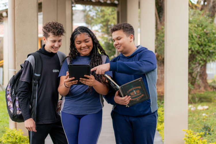 Rede estadual: plataformas de apoio à aprendizagem se destacam no 1º semestre