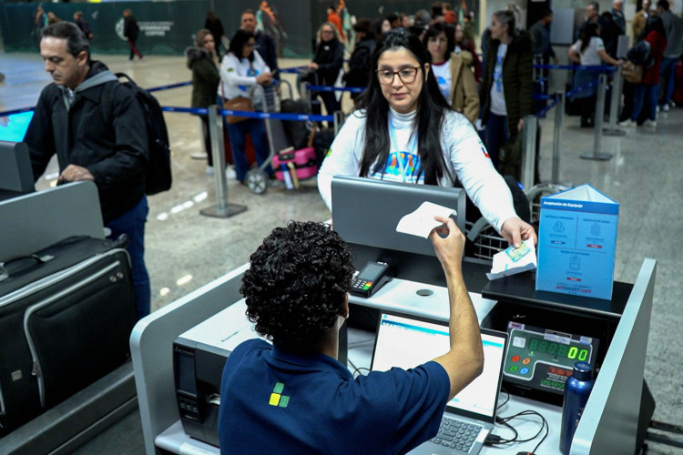 Diretores de escolas da rede estadual de ensino embarcam para intercâmbio no Chile