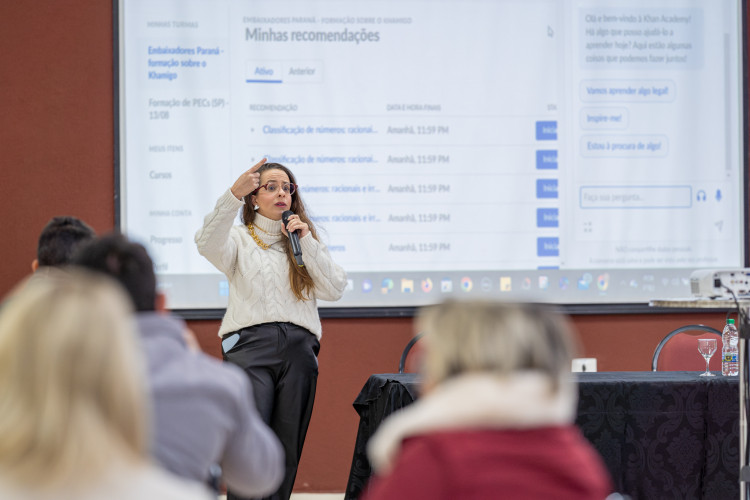 Educação capacita técnicos pedagógicos para aplicação de IA no ensino da matemática