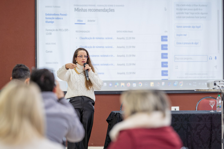 Educação capacita técnicos pedagógicos para aplicação de IA no ensino da matemática