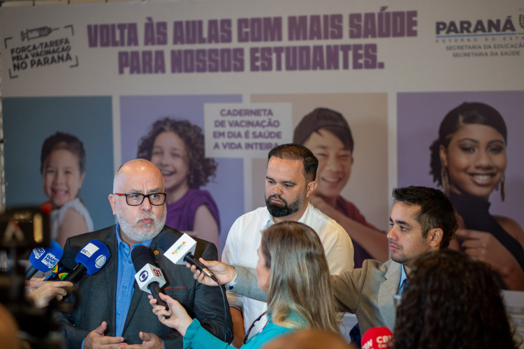 Governo começa campanha de vacinação nas escolas do Paraná a partir de segunda-feira