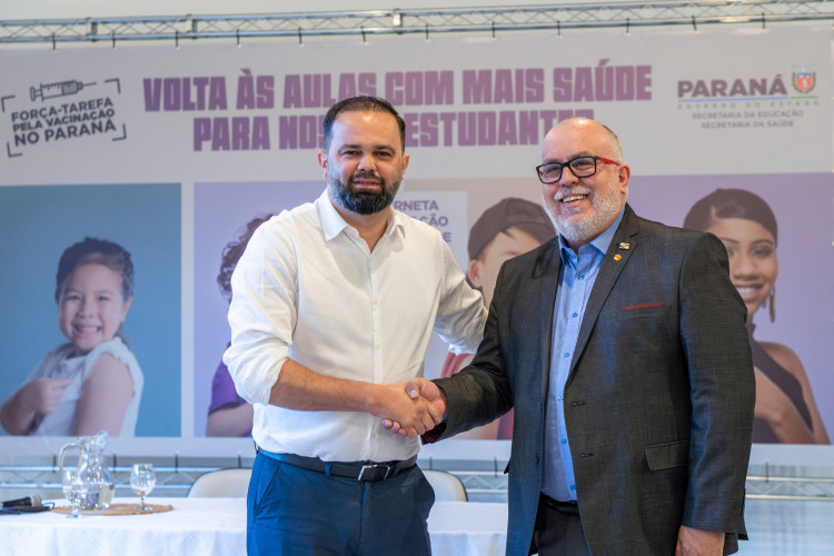 Governo começa campanha de vacinação nas escolas do Paraná a partir de segunda-feira
