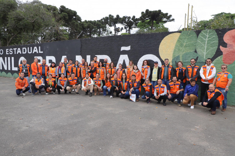 Estado capacita 5,8 mil servidores da educação para atuar como brigadistas