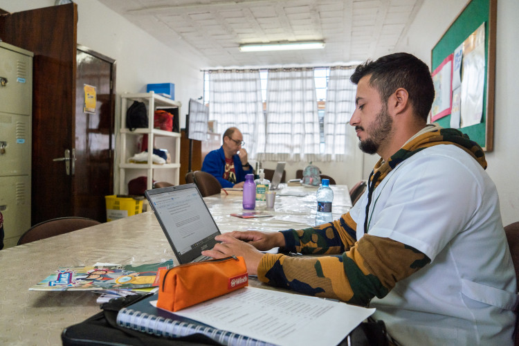 Educação: a partir de segunda-feira, professores devem adotar novo recurso educacional digital para registro de frequência nas escolas do estado