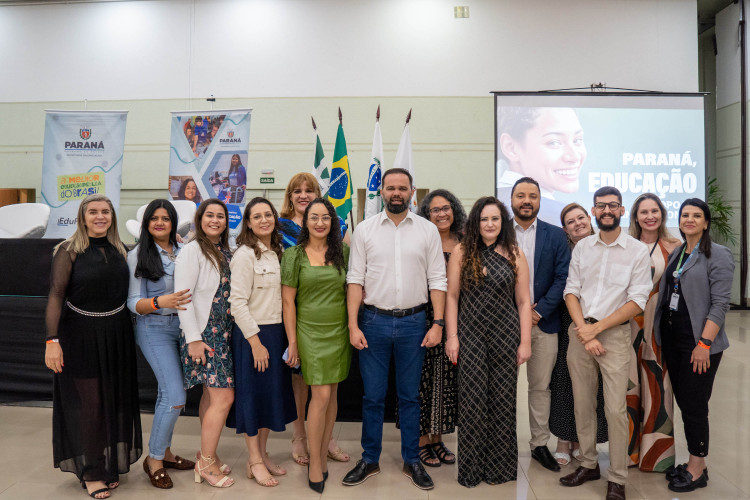 Seminário reúne professores formadores e profissionais em estágio probatório