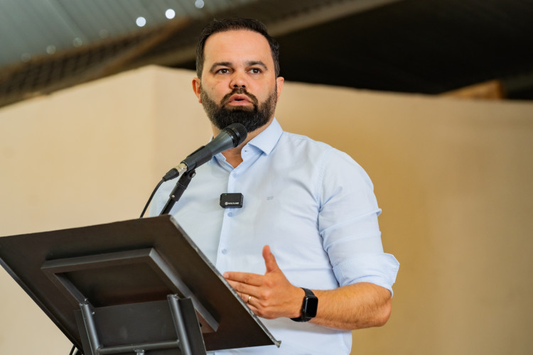 Em Irati, Educação lança projeto para o plantio de 40 mil mudas de árvores nativas