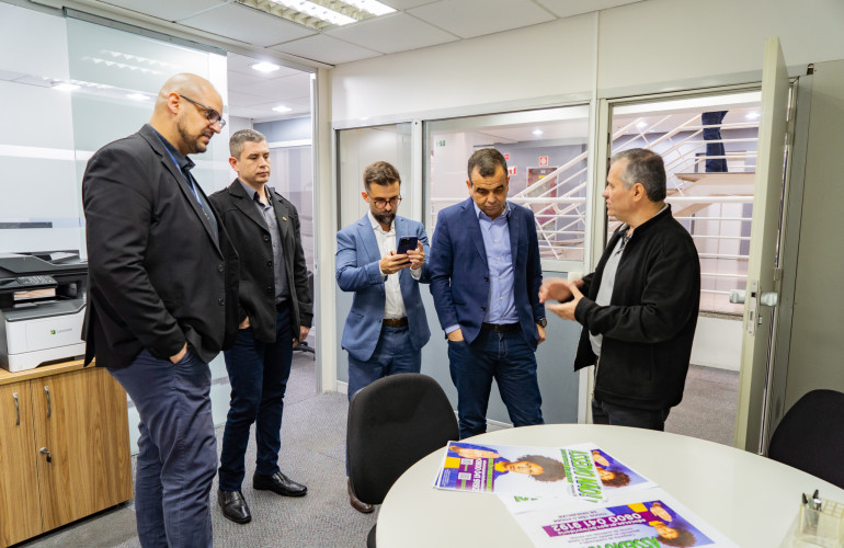 São Paulo conhece experiência da ouvidoria do Paraná nas escolas