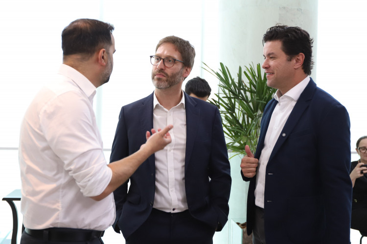 Paraná firma parceria com Google para qualificar alunos de escolas profissionalizantes