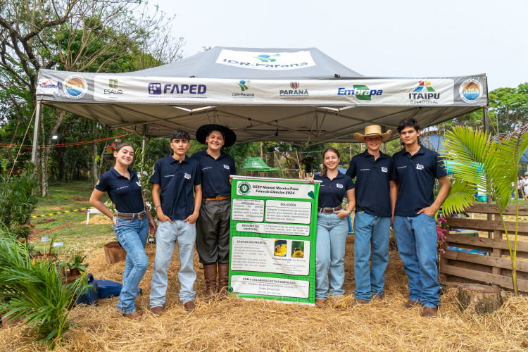27ª Feira do Colégio Agrícola CEEP Manoel Moreira Pena, de Foz do Iguaçu, evidencia capacitação dos alunos em técnicas agrícolas e tecnologias sustentáveis