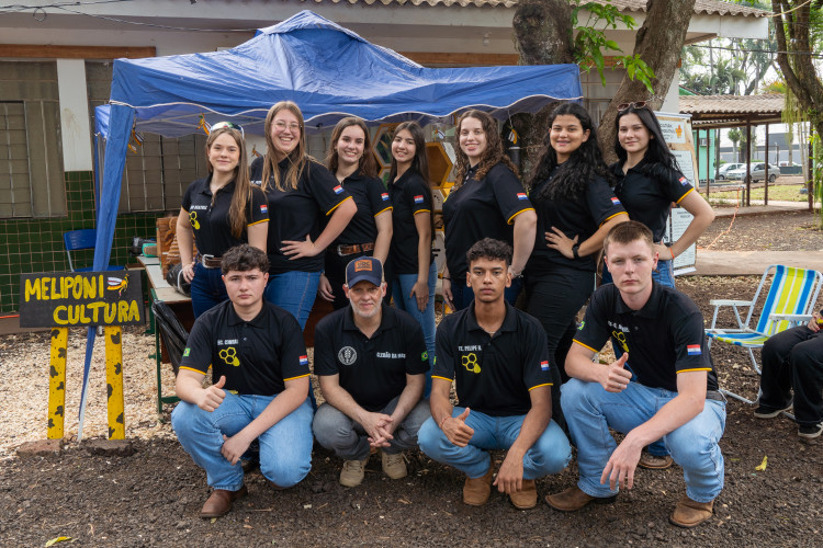 27ª Feira do Colégio Agrícola CEEP Manoel Moreira Pena, de Foz do Iguaçu, evidencia capacitação dos alunos em técnicas agrícolas e tecnologias sustentáveis