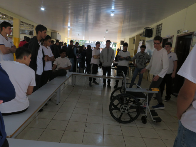 Competições de robótica impulsionam talentos do Paraná para cenário nacional