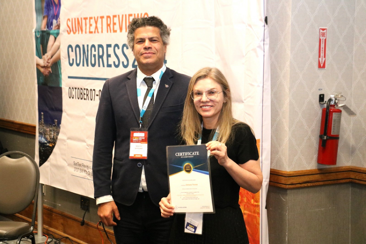 Assessora do CEE/PR faz palestra sobre Educação Popular em Congresso Mundial nos EUA