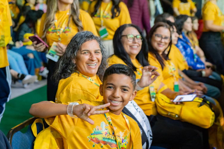 Integração entre educação e campo: Agrinho premia 2,6 mil estudantes paranaenses