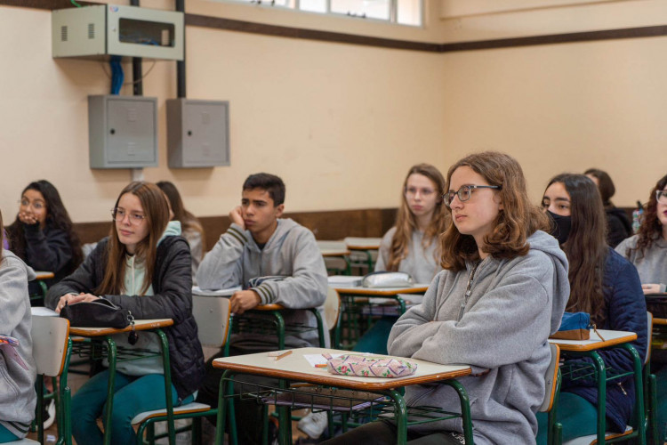 Nova matrícula online para escolas estaduais e municipais tem 877 mil acessos em 20 dias