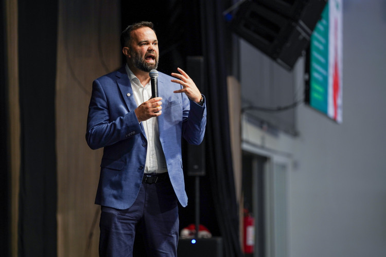 Paraná consolida liderança na educação com investimentos e projetos inovadores em 2024