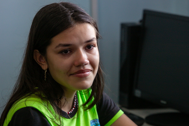 Da Ilha das Peças para o Canadá: aluna paranaense quer mudar de vida com o Ganhando o Mundo