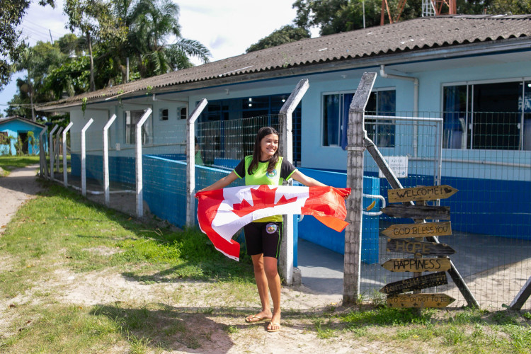 Da Ilha das Peças para o Canadá: aluna paranaense quer mudar de vida com o Ganhando o Mundo
