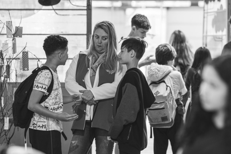 Educação abre inscrições para PSS de assistentes administrativos e serviços gerais