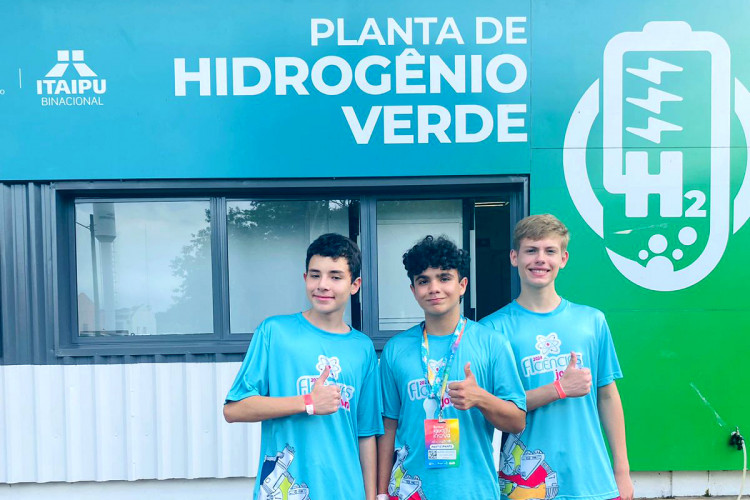 Robótica e tecnologia: estudantes da rede estadual estão conectados com inovação