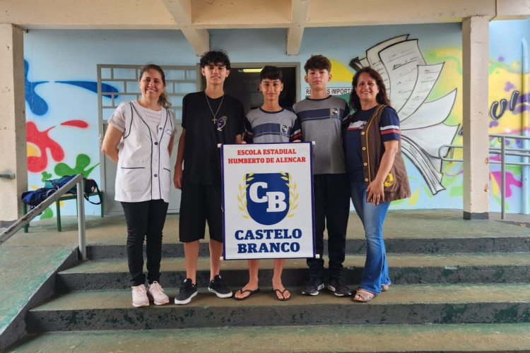 Com três medalhas de ouro em olimpíada, escola estadual de Borrazópolis é destaque em inovação, ciência e tecnologia