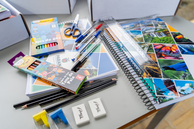 Volta às aulas na rede estadual é marcada pela entrega dos novos kits escolares e cursos técnicos