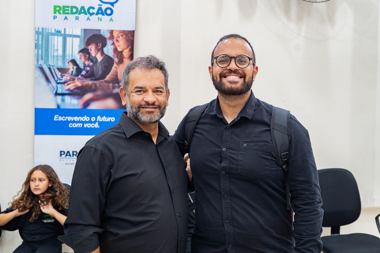 Paraná firma parceria com o Google para ampliar o uso de IA na educação