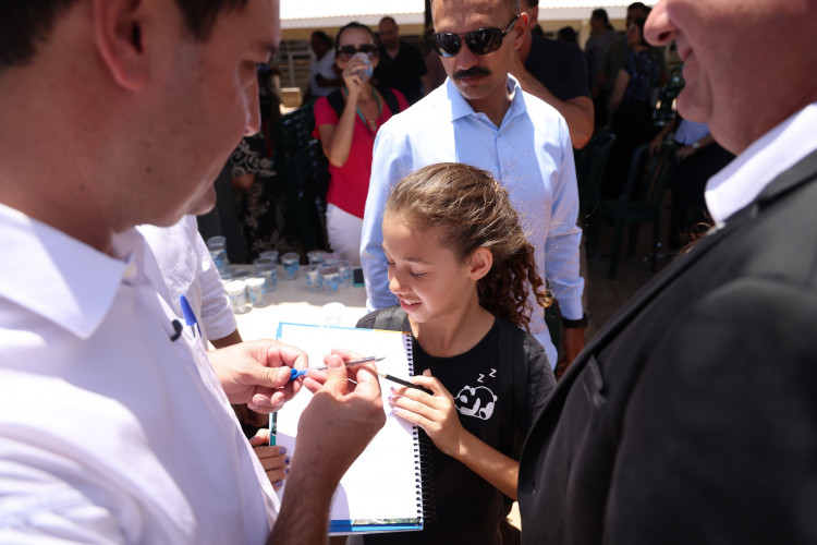 Com investimento de R$ 13,5 milhões, Estado inaugura escola para 3 mil alunos em Cascavel