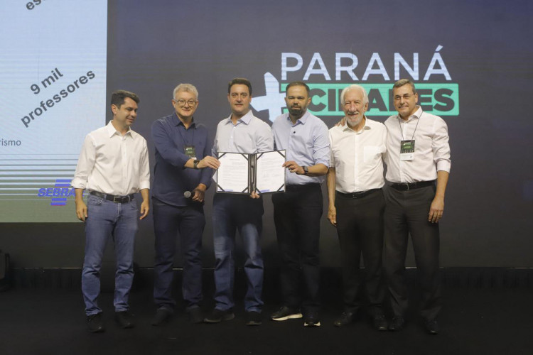 Educação e Sebrae-PR assinam acordo para impulsionar empreendedorismo nas escolas