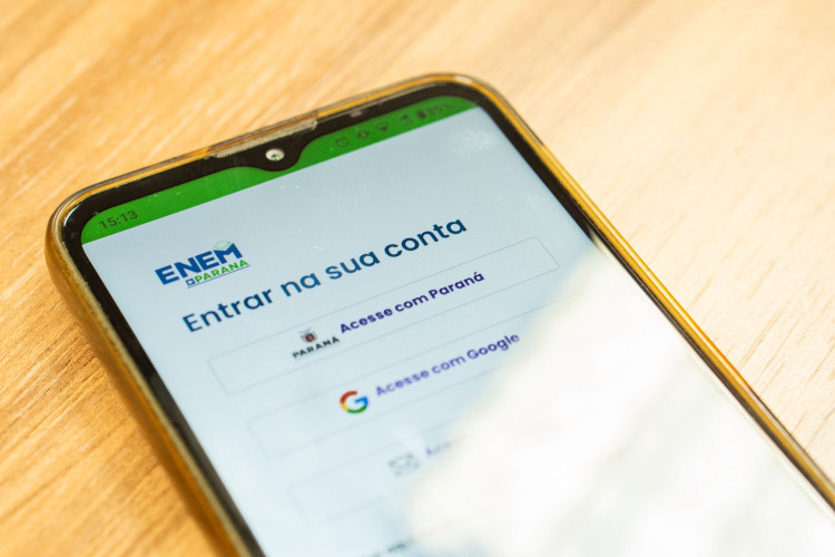 Governo lança plataforma digital Enem Paraná para incentivar ingresso no ensino superior