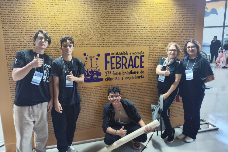 Alunos da rede estadual do Paraná são finalistas na maior feira de ciências do País