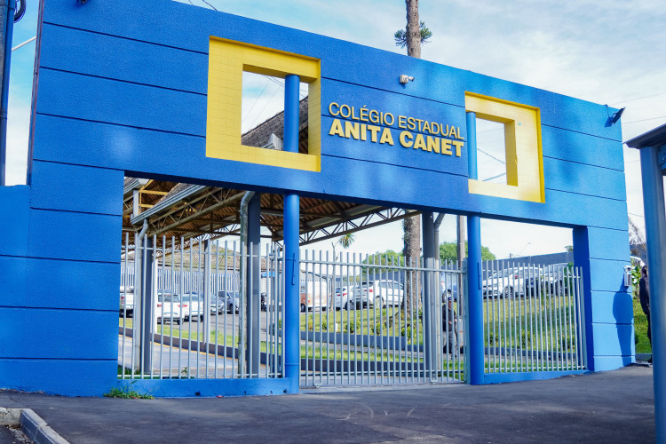 Feira do Conhecimento amplia horizontes de alunos de colégio estadual na RMC