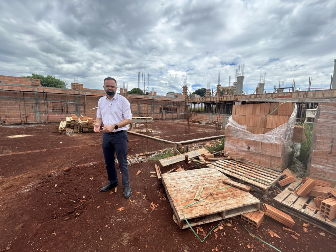Secretário da Educação visita obras do novo CEEPA em Londrina, marco para a formação técnica no agronegócio