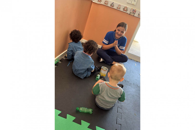 1º de Maio: simulação em colégio estadual leva alunos para o mercado de trabalho