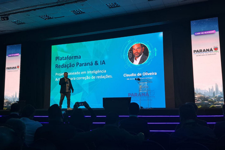 IA utilizada pelo Paraná na educação é destaque em evento nacional de tecnologia
