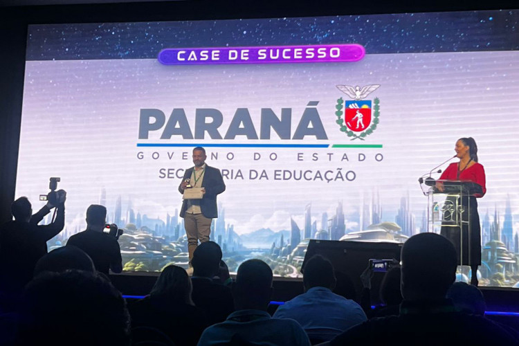 IA utilizada pelo Paraná na educação é destaque em evento nacional de tecnologia