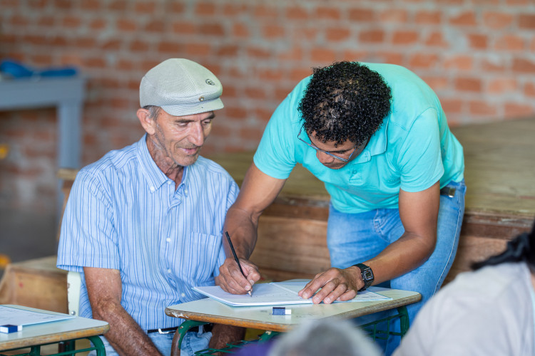 Últimos dias para se inscrever no Alfabetiza Paraná: prazo termina nesta quinta-feira