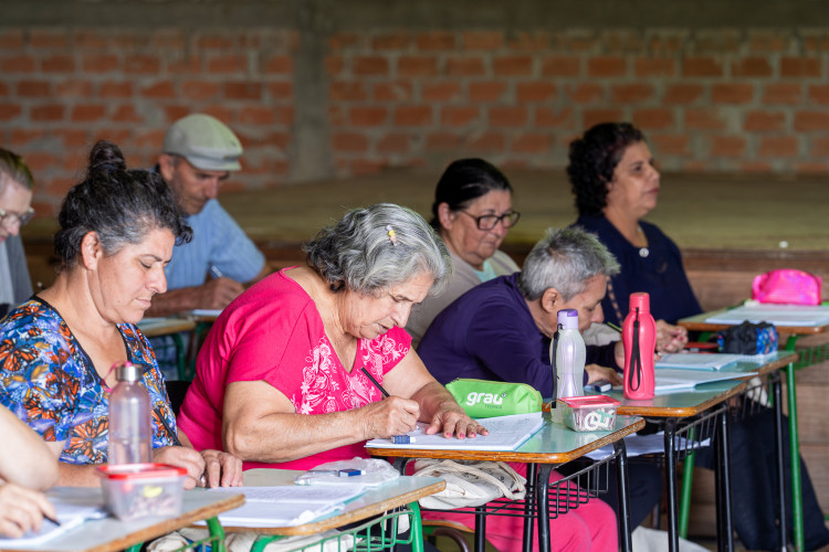 Alfabetiza Paraná: inscrições são prorrogadas até 25 de maio em todo Estado