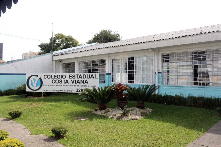 Em 5 meses, Parceiro da Escola transforma estrutura e dia a dia dos colégios estaduais